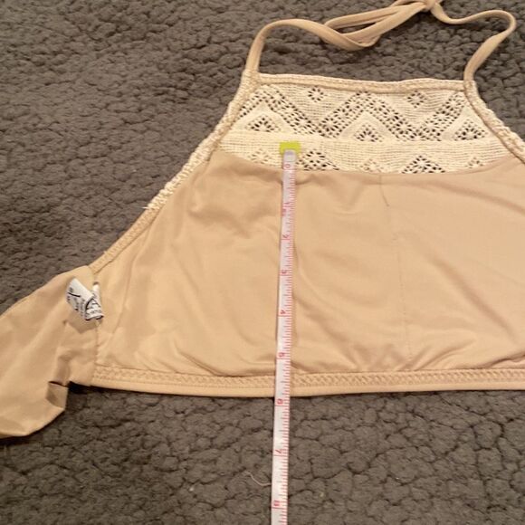 BECCA Sandy Home Spun Crocheted Bikini Halter Size Small - Picture 9 of 11